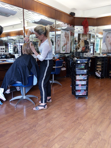 Friseur Haarstudio Steineder In Alkoven