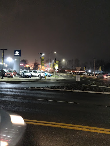 Hyundai Dealer «Korum Hyundai», reviews and photos, 111 River Rd, Puyallup, WA 98371, USA