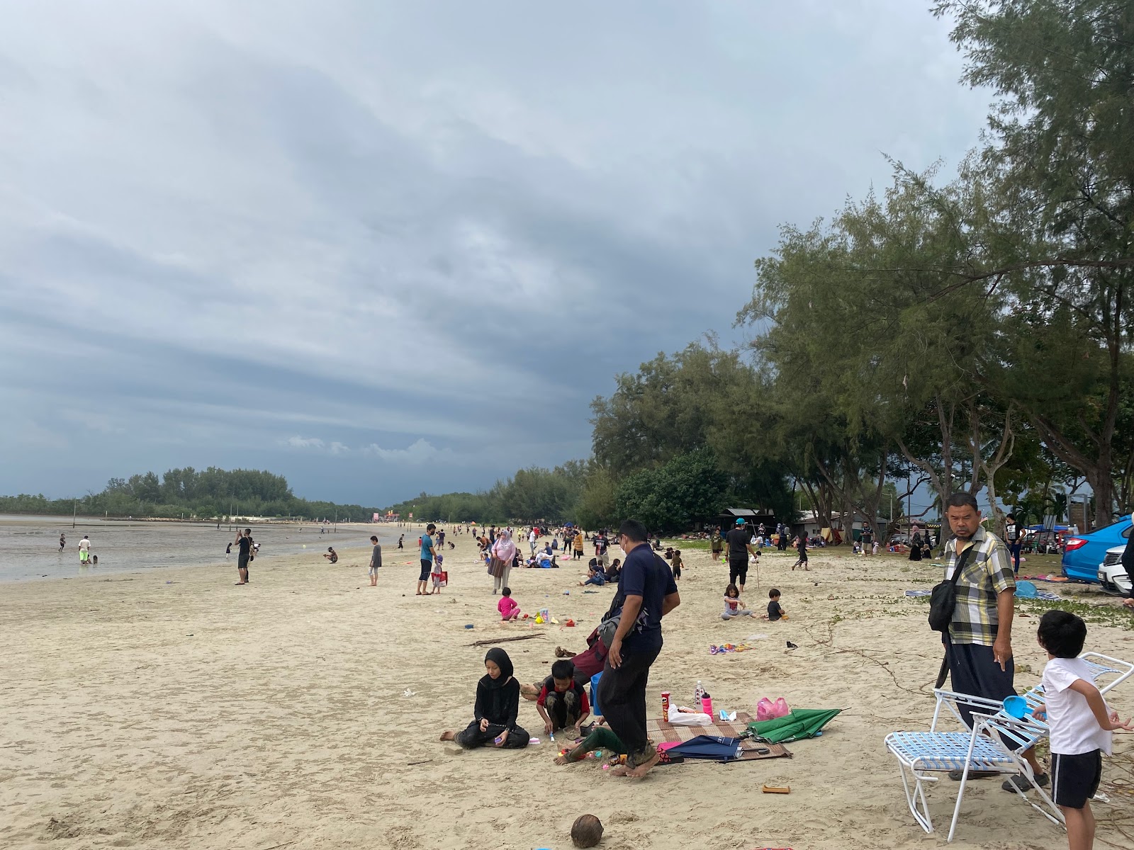 Foto di Sepang Gold Coast con una superficie del sabbia beige