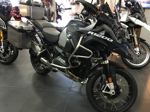 BMW Motorcycle Dealer «BMW Motorcycles of Lynnwood», reviews and photos, 17900 WA-99 #102, Lynnwood, WA 98037, USA
