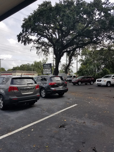 Used Car Dealer «Prime Time Auto of Tampa», reviews and photos, 6852 W Hillsborough Ave, Tampa, FL 33634, USA
