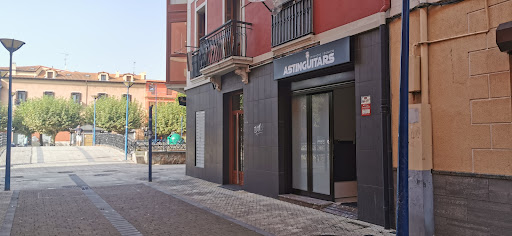 Astinguitars en Errenteria, Guipúzcoa