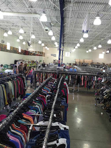 Thrift Store «Goodwill Ocala Superstore Adjacent to Paddock Mall», reviews and photos, 2830 SW 27th Ave, Ocala, FL 34471, USA