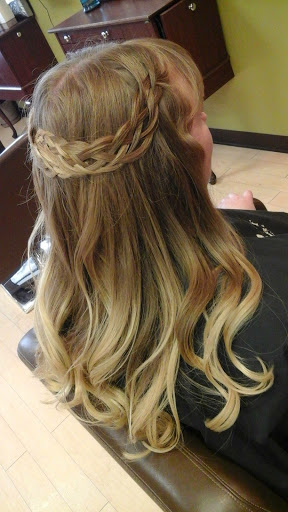 Hair Salon «Q Salon & Spa», reviews and photos, 266 E Auburn Rd, Rochester, MI 48307, USA