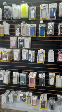 Mobile X Repairs Unlocks Accessories - Photo 4 - Car repair in St. Petersburg, FL, St. Petersburg