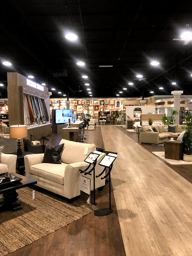 Furniture Store «Living Spaces - Glendale, AZ», reviews and photos, 6767 W Bell Rd, Glendale, AZ 85308, USA