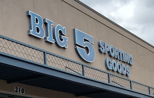 Sporting Goods Store «Big 5 Sporting Goods - Grants Pass», reviews and photos, 310 NE Agness Ave, Grants Pass, OR 97526, USA