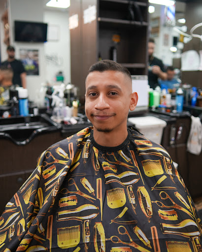 Barber Shop «Ben & Johnny’s Barbershop», reviews and photos, 183 NW 136th Ave, Sunrise, FL 33325, USA