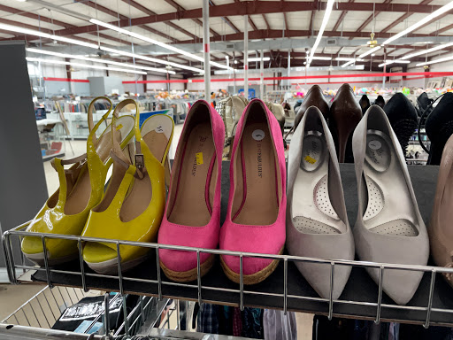 Thrift Store «Goodwill», reviews and photos