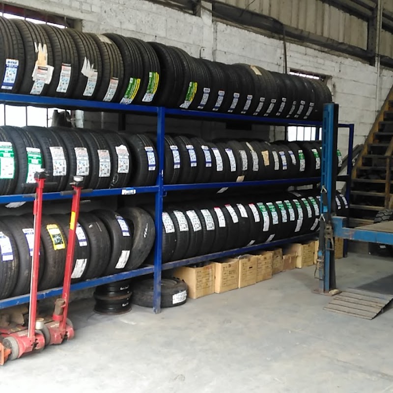 Quin Road Tyres