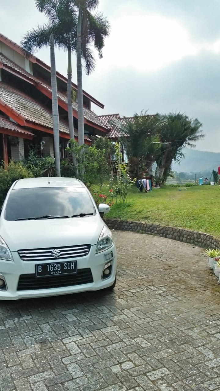 Rental mobil cijayanti (ADRINARENTCARS)