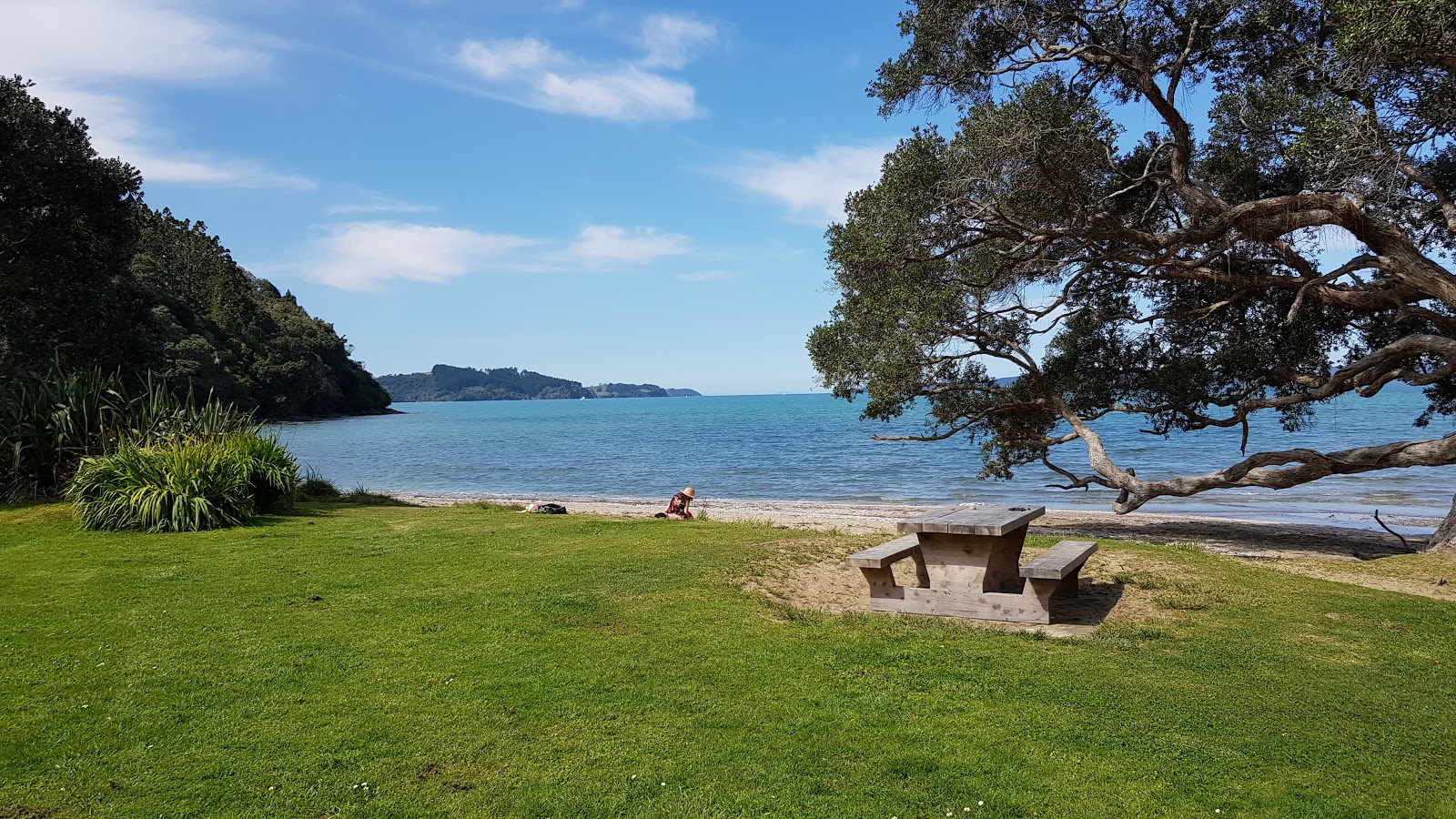 Brick Bay Beach'in fotoğrafı çok temiz temizlik seviyesi ile