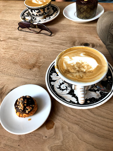 Coffee Shop «La Colombe Coffee Roasters», reviews and photos, 1552 N Damen Ave, Chicago, IL 60622, USA