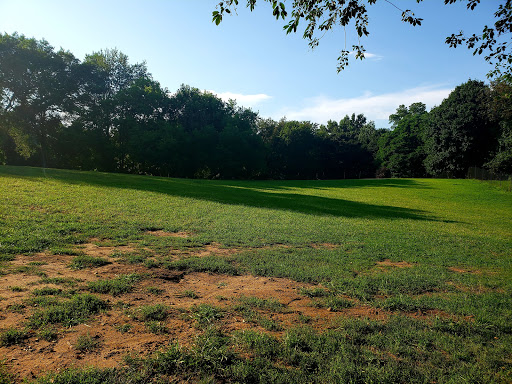 Park «Paws Place Dog Park», reviews and photos, Broadfield Rd, New Rochelle, NY 10804, USA