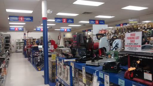 Hardware Store «Harbor Freight Tools», reviews and photos, 5710 Harrison Ave, Cincinnati, OH 45248, USA