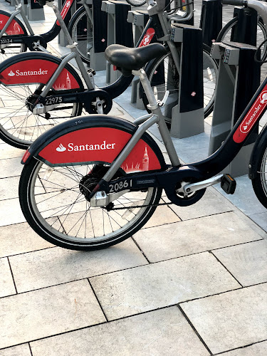 Santander Cycles: Saltoun Road, Brixton - Bicycle store