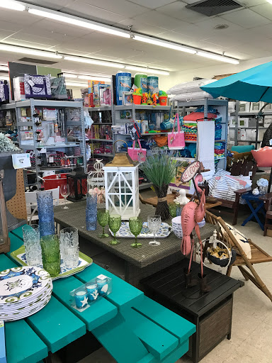 Home Goods Store «Tuesday Morning», reviews and photos, 1615 Sun City Center Plaza, Sun City Center, FL 33573, USA