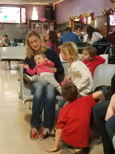 Bowling Alley «Bowlway Lanes», reviews and photos, 810 Villa St, Elgin, IL 60120, USA