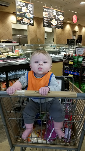 Grocery Store «Safeway», reviews and photos, 735 NW Gilman Blvd, Issaquah, WA 98027, USA