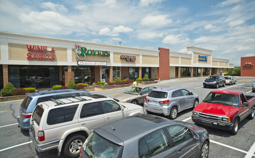 Shopping Mall «Palmyra Shopping Center», reviews and photos, 901 E Main St, Palmyra, PA 17078, USA