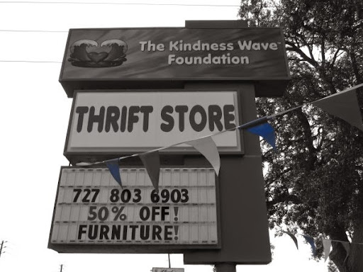 Thrift Store «The Kindness Wave Foundation Thrift Store», reviews and photos, 6210 Seminole Blvd, Seminole, FL 33772, USA