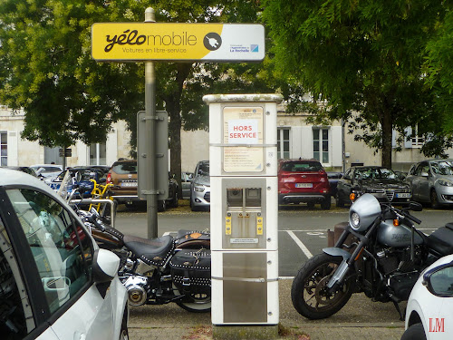 Borne de recharge de véhicules électriques Station de recharge pour véhicules électriques La Rochelle