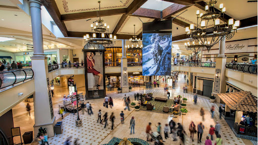 Food court Thousand Oaks