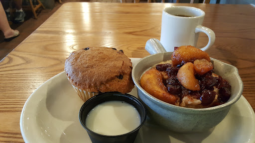 American Restaurant «Cracker Barrel Old Country Store», reviews and photos, 4758 Lanier Islands Pkwy, Buford, GA 30518, USA