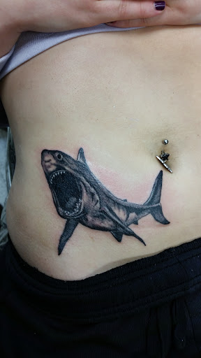 Tattoo Shop «Royal Oak Tattoo», reviews and photos, 820 S Washington Ave, Royal Oak, MI 48067, USA