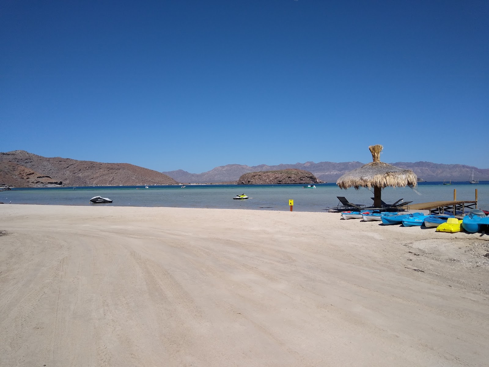 Foto di Playa Posada Concepcion con una superficie del sabbia beige