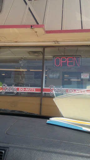 Donut Shop «Shipley Do-Nuts», reviews and photos, 2215 Clinton Dr, Galena Park, TX 77547, USA