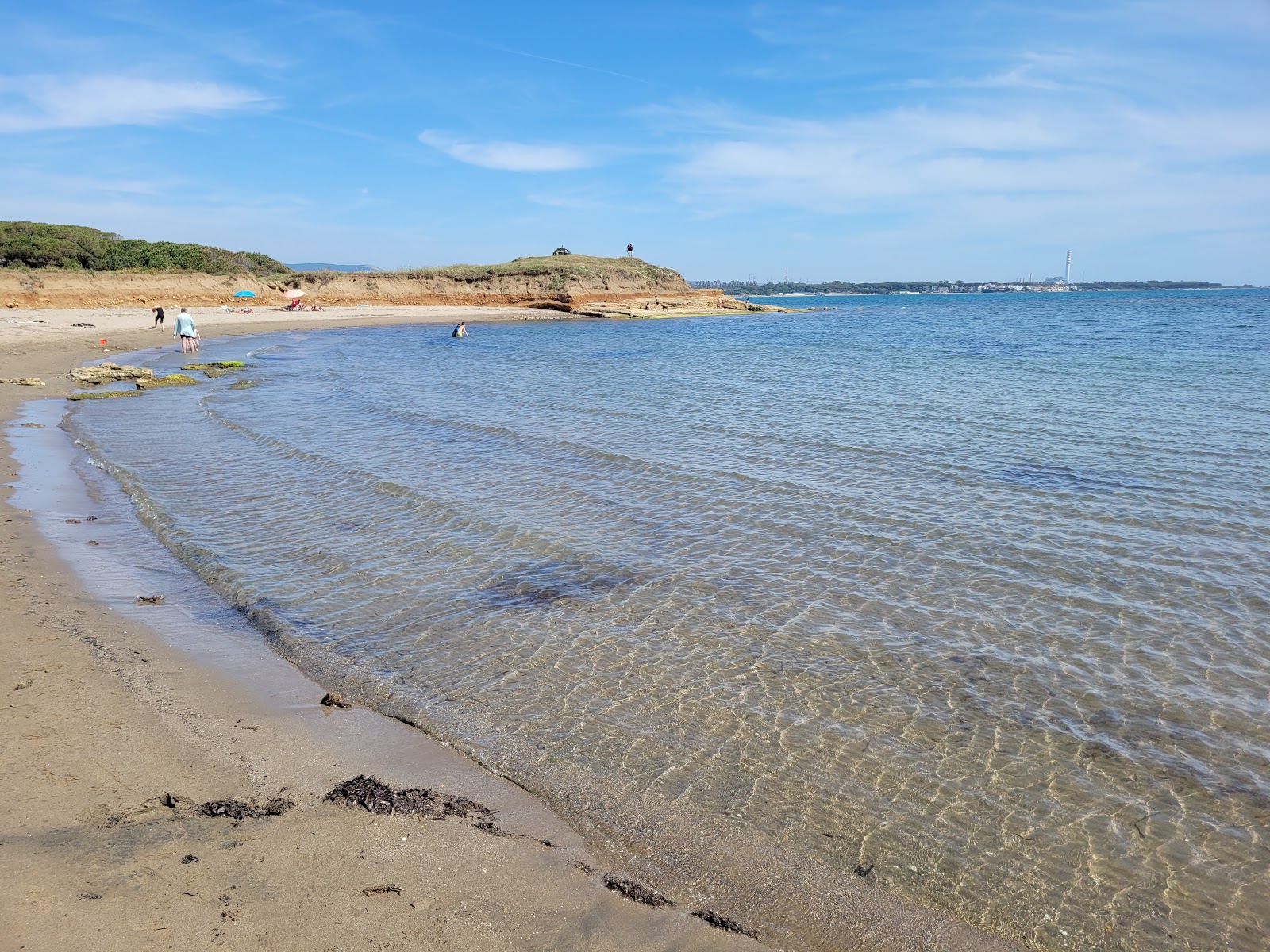 Fotografija Punta delle Quaglie Lido z siv pesek površino
