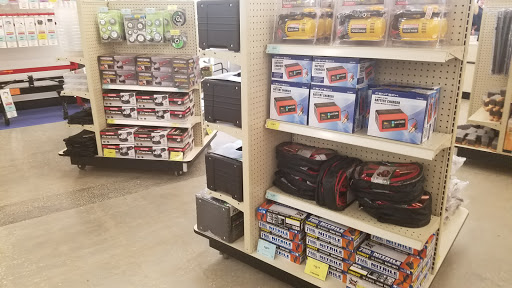 Hardware Store «Harbor Freight Tools», reviews and photos, 2418 Commercial Way, Spring Hill, FL 34606, USA