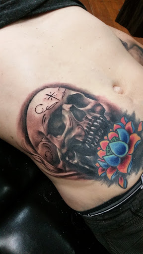 Tattoo Shop «Hot Ink Tattoos», reviews and photos, 818 Marin St, Vallejo, CA 94590, USA