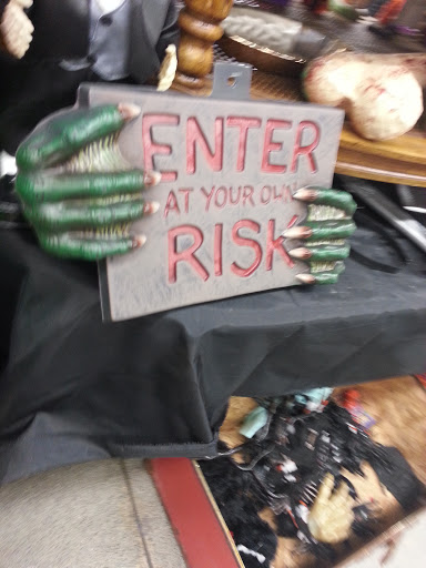 Thrift Store «Yelm Goodwill», reviews and photos, 906 E Yelm Ave, Yelm, WA 98597, USA