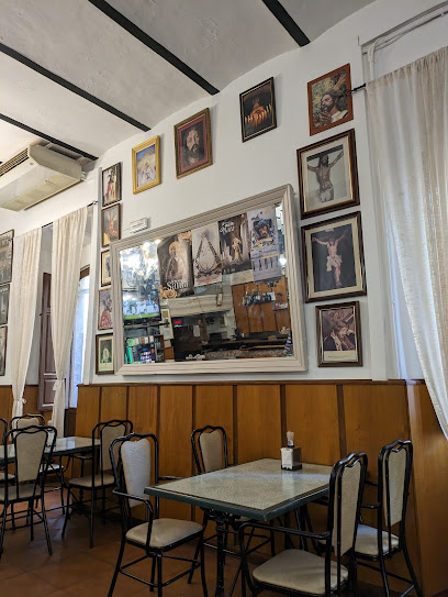 Restaurante La Aurora - Pl. Veintiocho de Febrero, 4, 23660 Alcaudete, Jaén, Spain