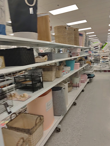 Clothing Store «Ross Dress for Less», reviews and photos, 926 Airport Center Rd, Allentown, PA 18109, USA