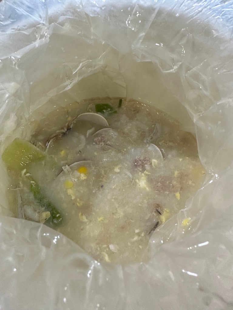 餓霸滷味 中壢中山店｜三杯炒滷味｜麻辣燙｜XO干貝醬滷味｜炒咖哩滷味｜海鮮粥｜鍋燒麵｜中壢宵夜｜消夜首選｜ 的照片