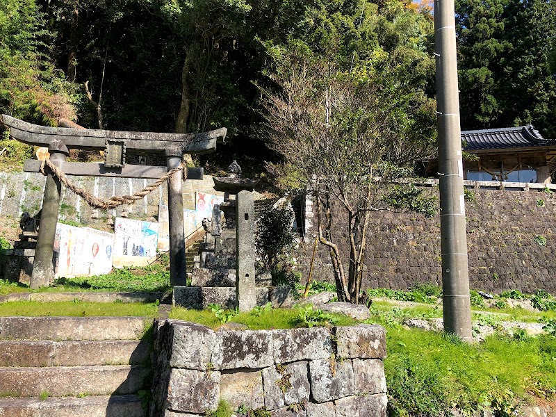 嵯峨神社