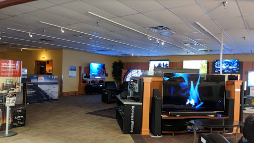 Electronics Store «Best Buy», reviews and photos, 2401 N Mayfair Rd, Wauwatosa, WI 53226, USA