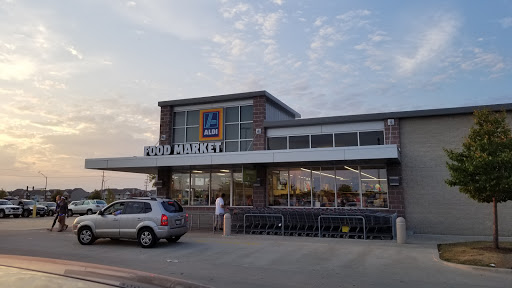 Supermarket «ALDI», reviews and photos, 801 Interstate Dr, Champaign, IL 61822, USA