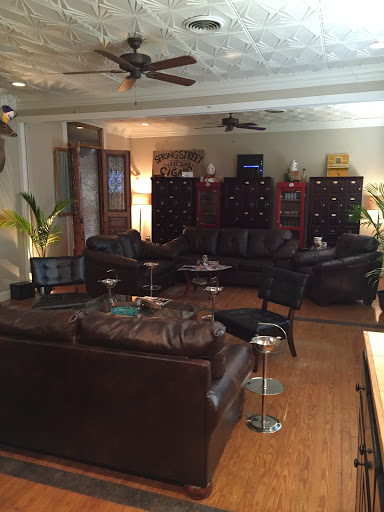 Cigar Shop «Spring Street Cigars», reviews and photos, 208 N Spring St, Tupelo, MS 38804, USA