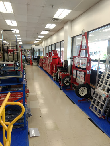 Hardware Store «Harbor Freight Tools», reviews and photos, 3709 Farmington Dr, Greensboro, NC 27407, USA