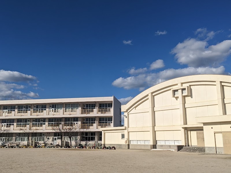 飯塚市立飯塚東小学校