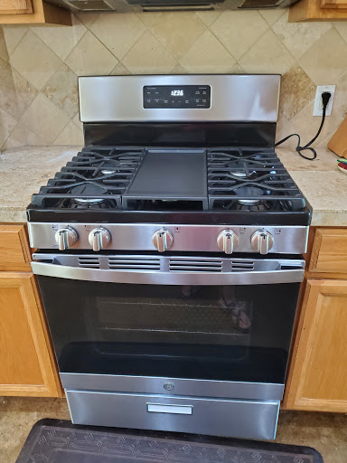 Kitchen Remodeler «The Frog Pad Kitchen & Bath Designer Showroom», reviews and photos, 1501 Ranch Rd 620 N a, Lakeway, TX 78734, USA