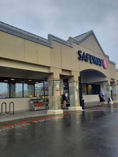 Grocery Store «Safeway», reviews and photos, 401 S. Roosevelt, Seaside, OR 97138, USA