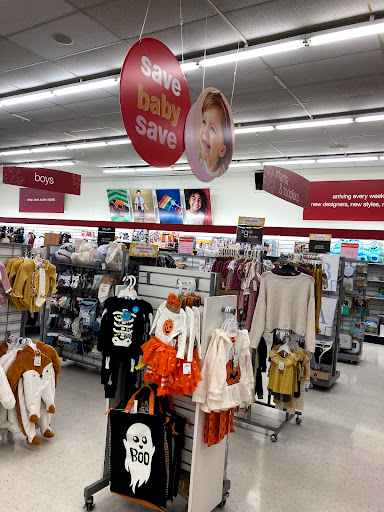 Department Store «T.J. Maxx», reviews and photos, 951 W Pleasant Valley Rd, Parma, OH 44134, USA