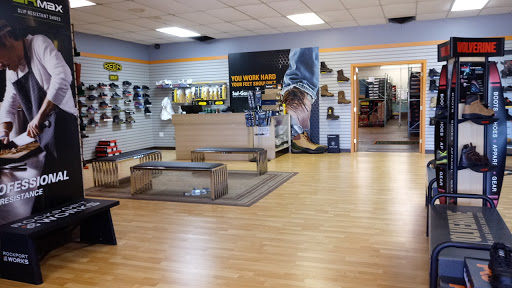 Shoe Store «Saf-Gard Safety Shoe Co», reviews and photos, 1422 Commerce Rd, Richmond, VA 23224, USA