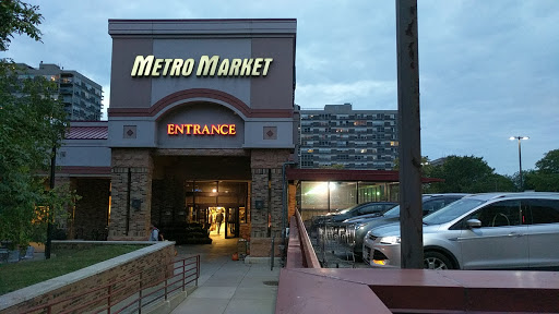 Grocery Store «Metro Market», reviews and photos, 1123 N Van Buren St, Milwaukee, WI 53202, USA