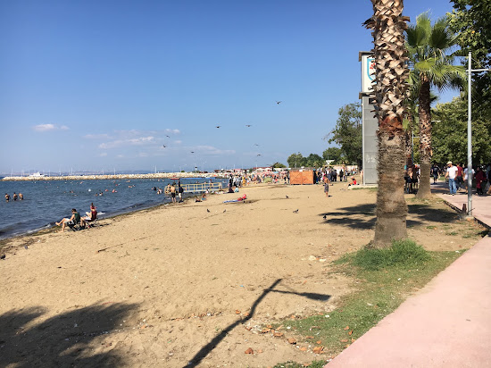 Yalova Gunbatimi beach